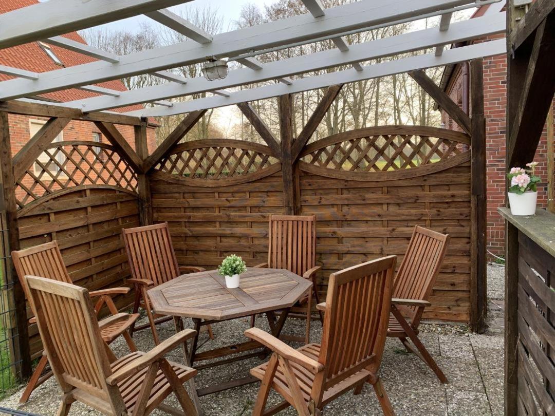 Neu! Schickes Und Modernes Ferienhaus Ant Zingel Krummhörn Esterno foto
